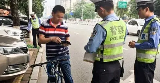 酒后騎自行車也算酒駕？交警：喝酒騎自行車也屬于是酒駕！